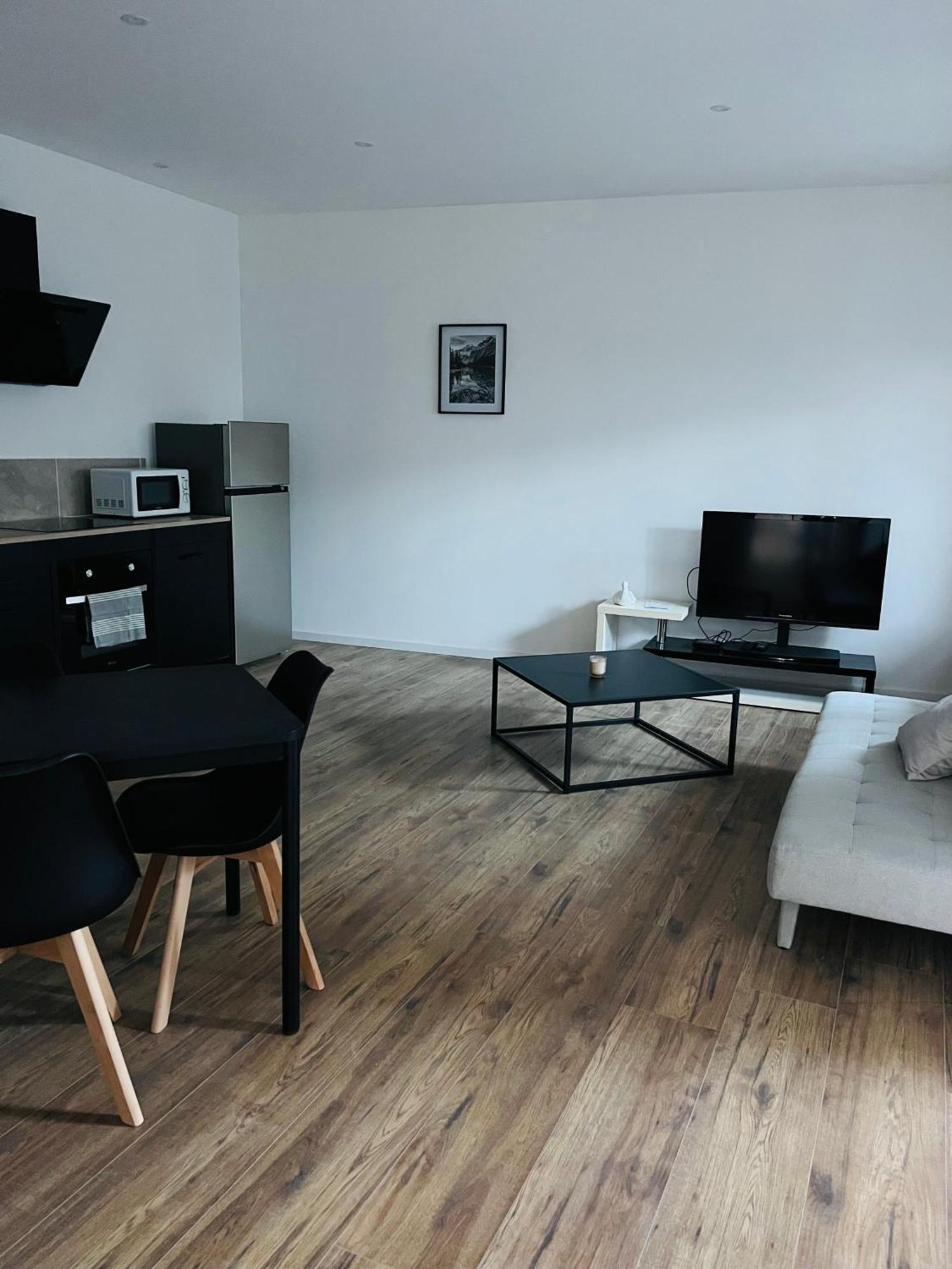 Apartment 6 Pers A 15 Minutes D Angers Corne